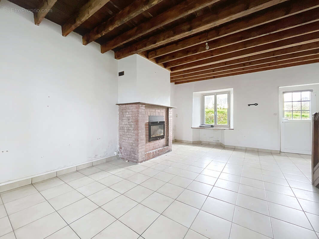 Maison à SAINT-GEORGES-MONTCOCQ