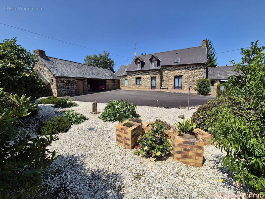 Maison 103 m² à Gorron  - photo 2