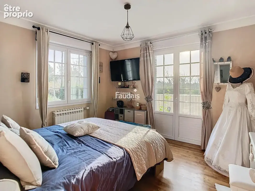 Maison 107 m² à Portbail  - photo 6