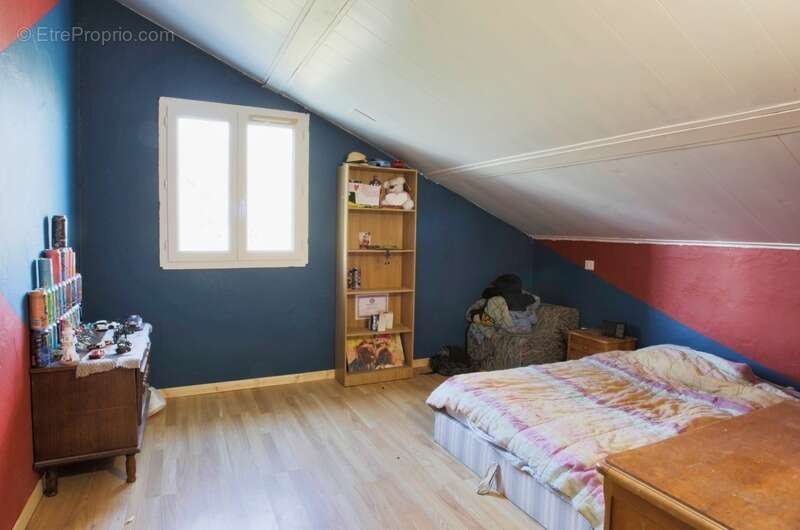 Maison à ROCHE-EN-REGNIER