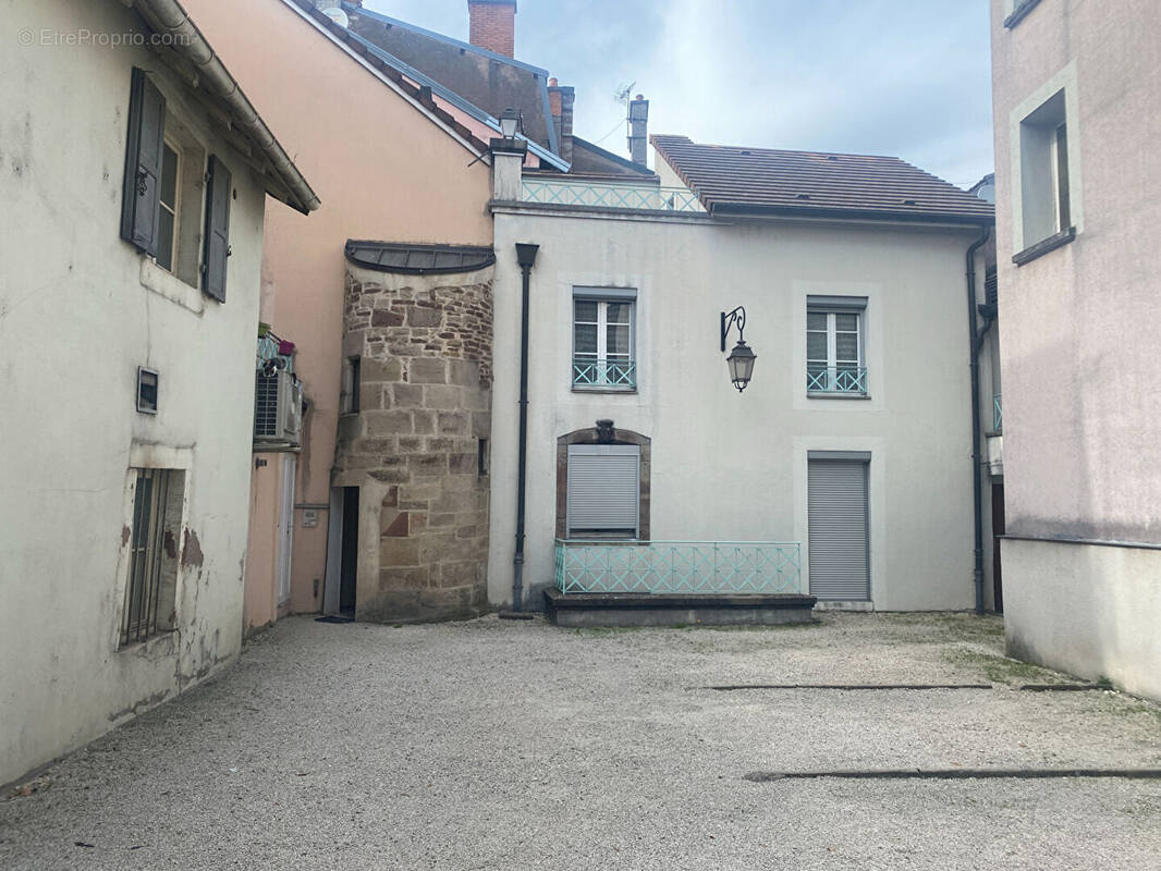 Appartement à LUXEUIL-LES-BAINS