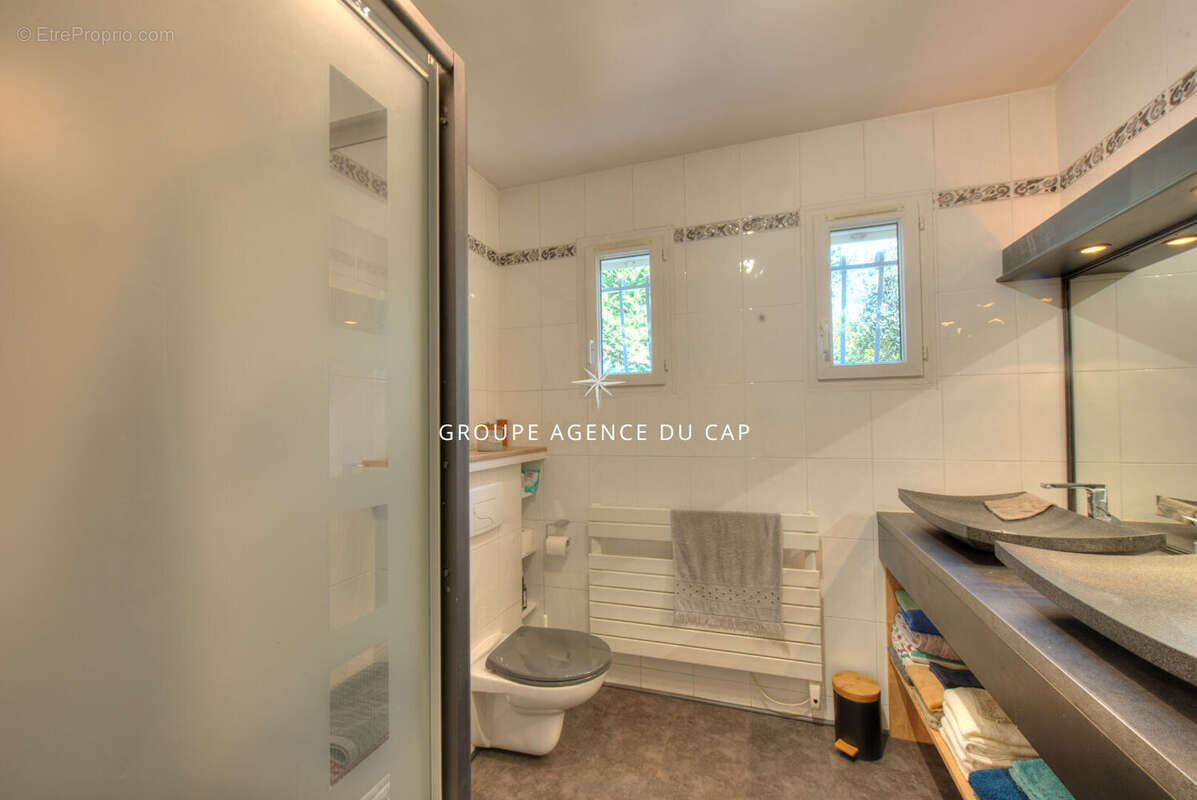Valescure les golfs villa de plain pied 4 chambres piscine - photo 13