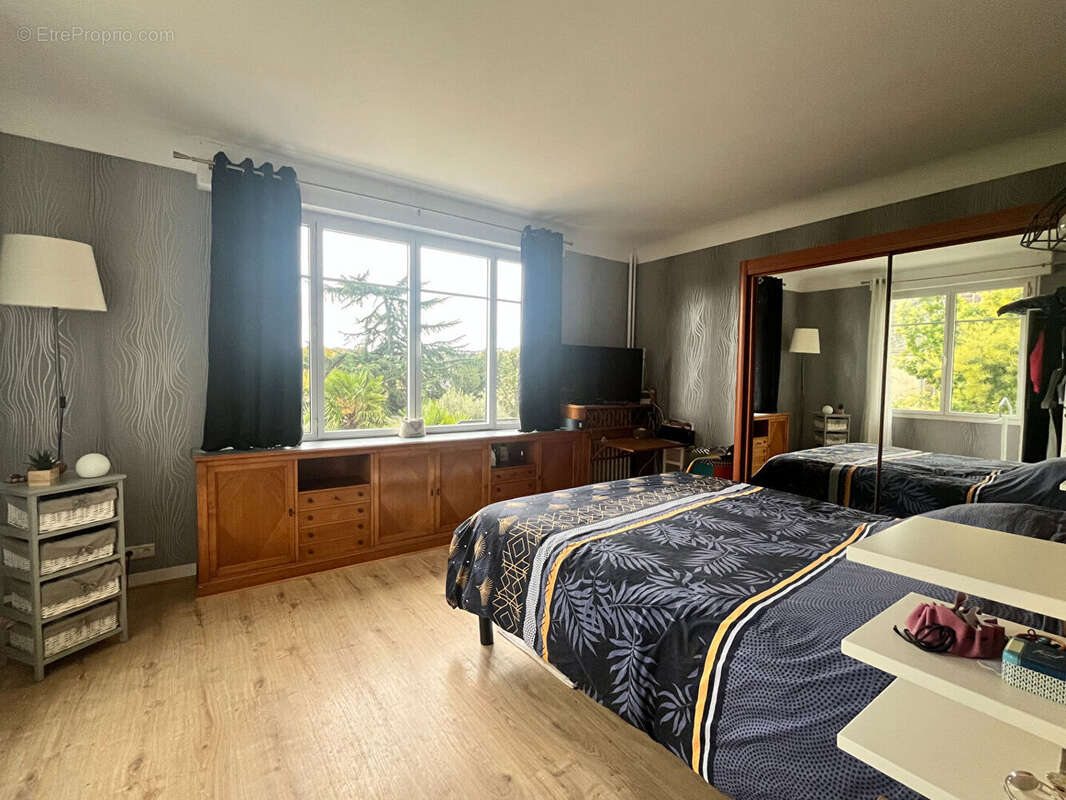 Maison à MONTFORT-SUR-MEU