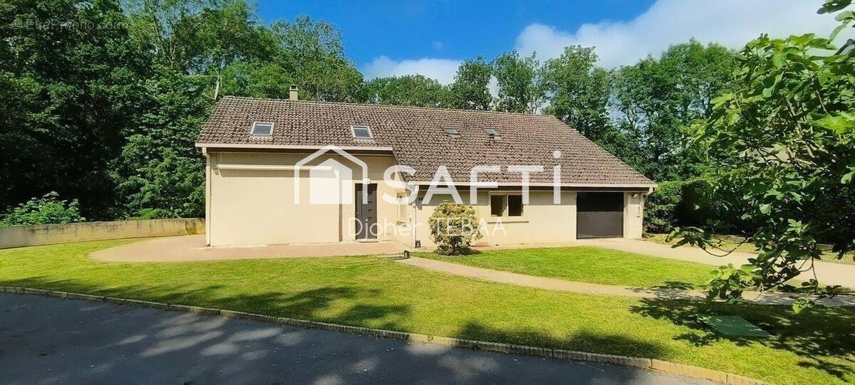 Photo 1 - Maison à LA LOUPE