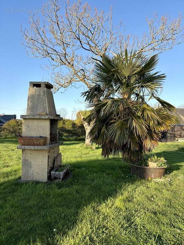 Maison à PLOUNEOUR-MENEZ