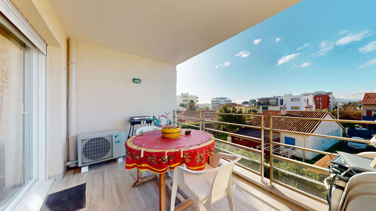 Appartement à FREJUS