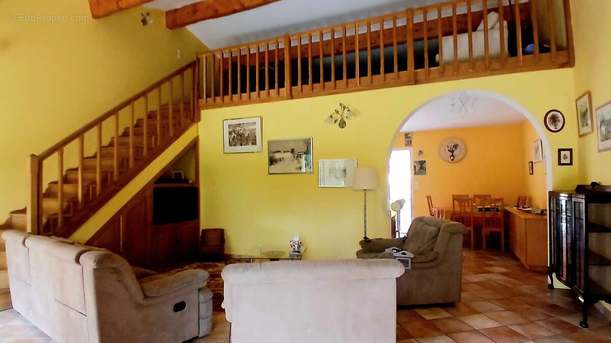 Agréable villa avec 4 chambres et chalet indépendant. - photo 10