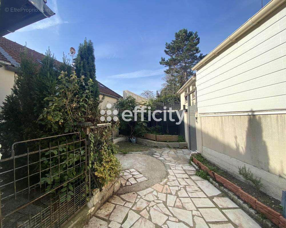 Appartement à LE CHESNAY