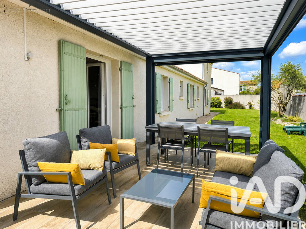 Photo 1 - Maison à VERINES