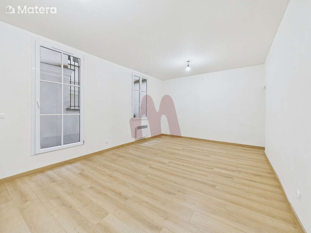 Appartement à PARIS-2E