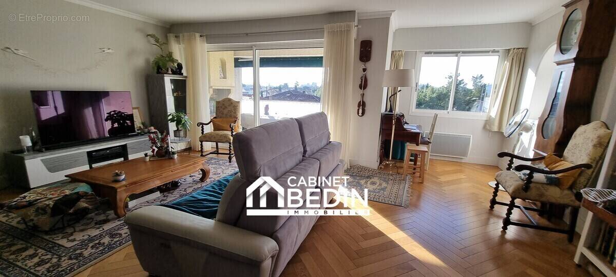 Appartement à BORDEAUX