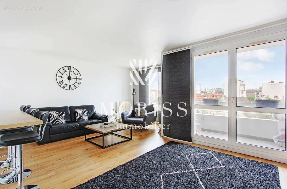 Appartement à PARIS-17E