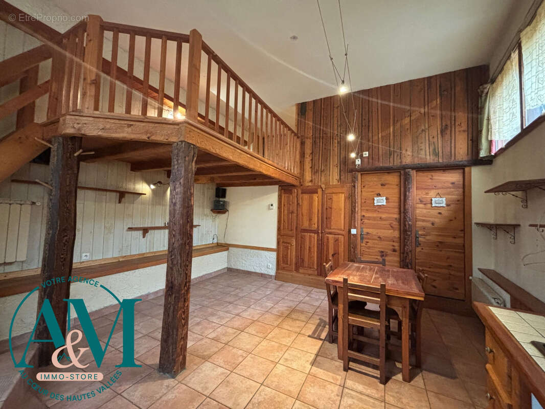 Maison à VAL-DES-PRES