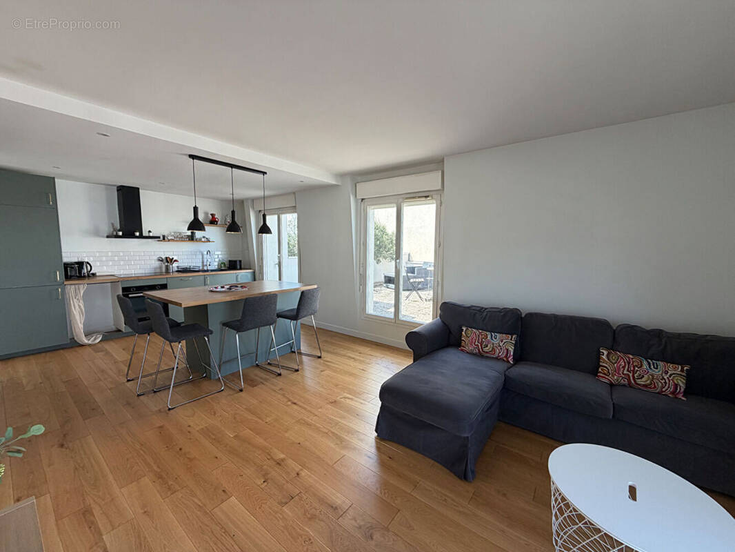 Appartement à HOUILLES