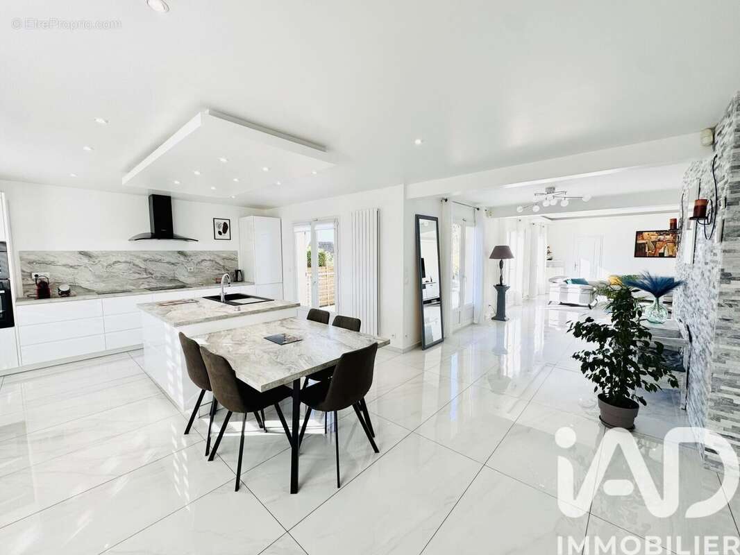 Photo 2 - Maison à CHAMPLAN