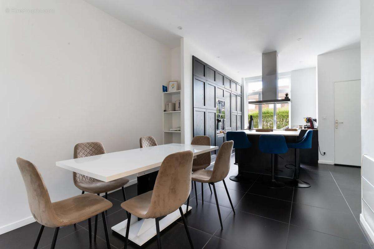 Maison à MARCQ-EN-BAROEUL