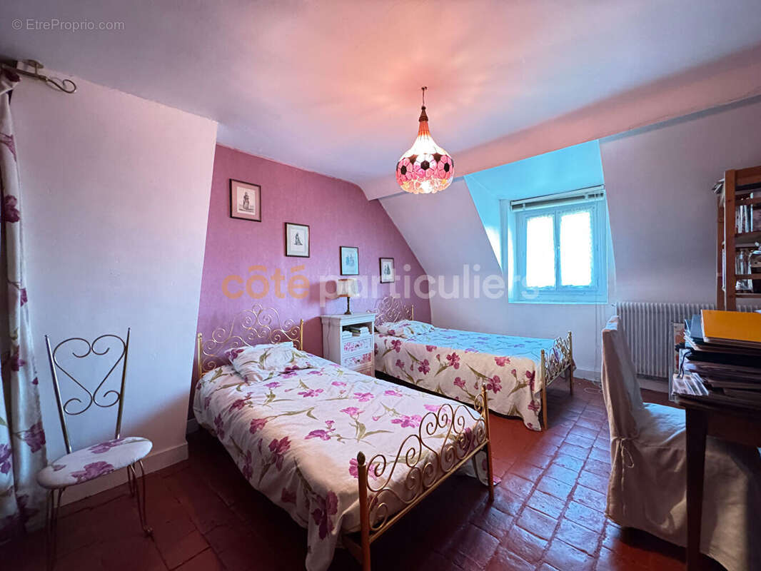 Maison à FLEURY-LES-AUBRAIS