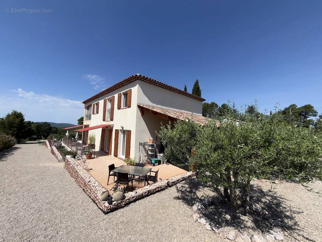 Maison à REGUSSE