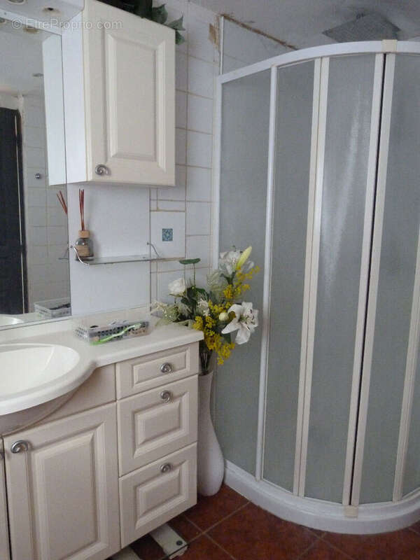 Maison à MONTIGNE-LE-BRILLANT