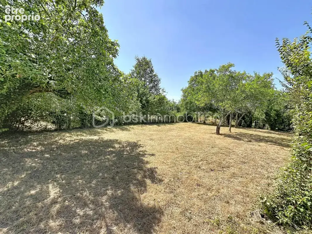 Longère de charme au calme sur un terrain de 1 700 m² — Château-Renard - photo 29