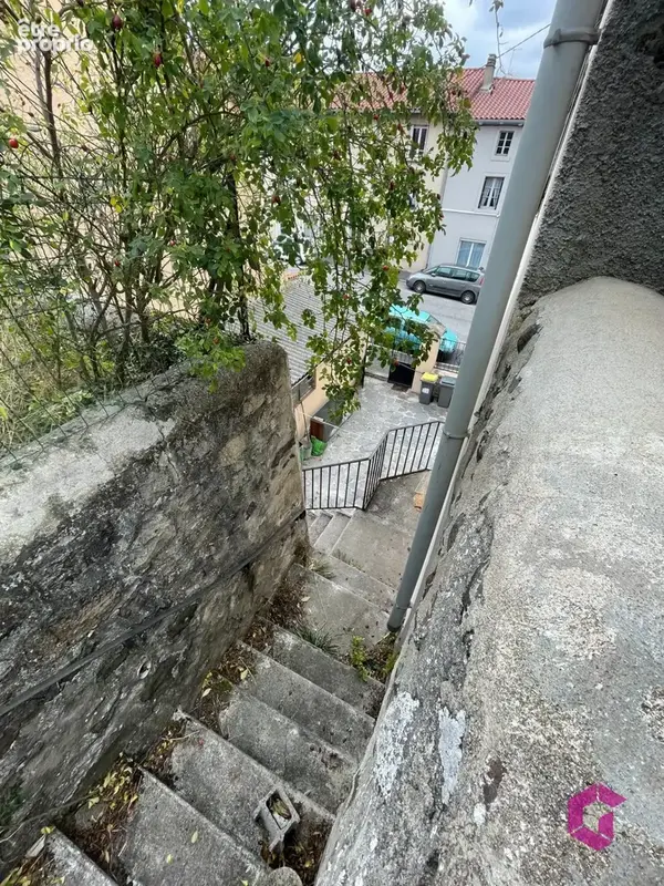 Maison à potentiel, avec Extérieur et Garage au PUY EN VELAY - photo 7