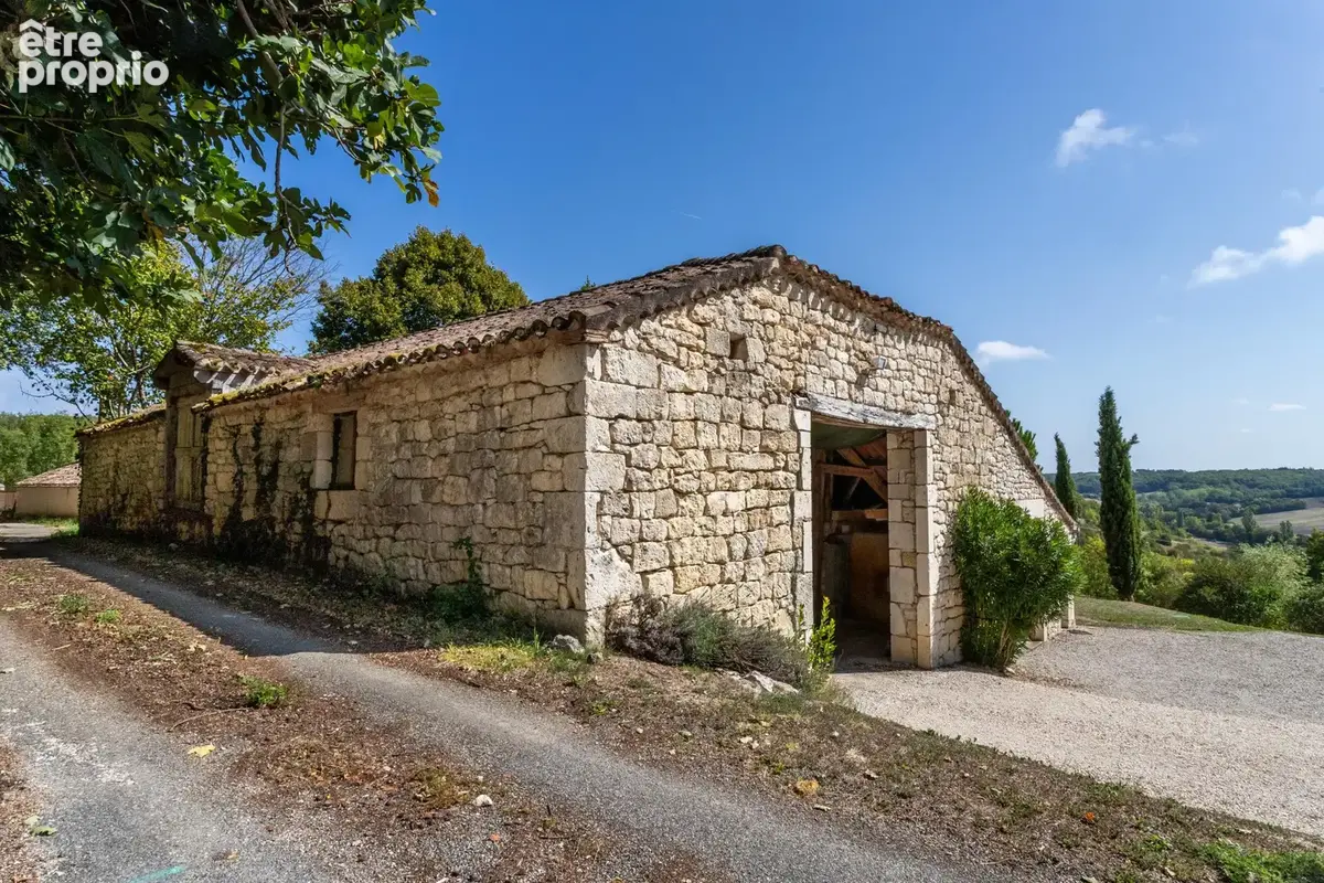 Maison de campagne avec piscine et dépendances - photo 20
