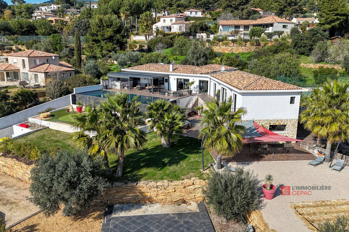 Maison à LA CADIERE-D'AZUR