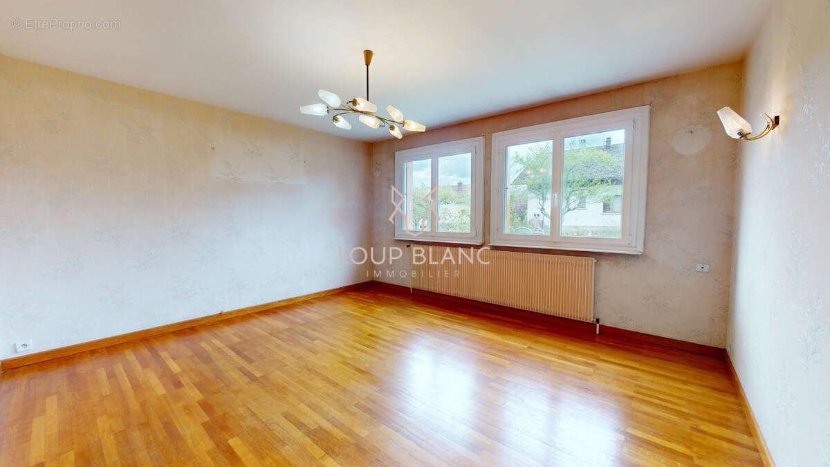 Maison à PONT-DE-ROIDE