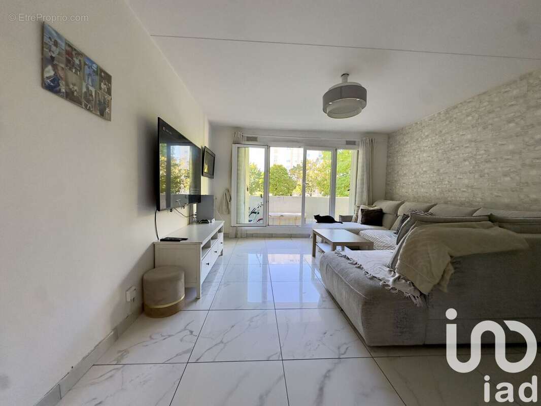 Photo 3 - Appartement à TAVERNY