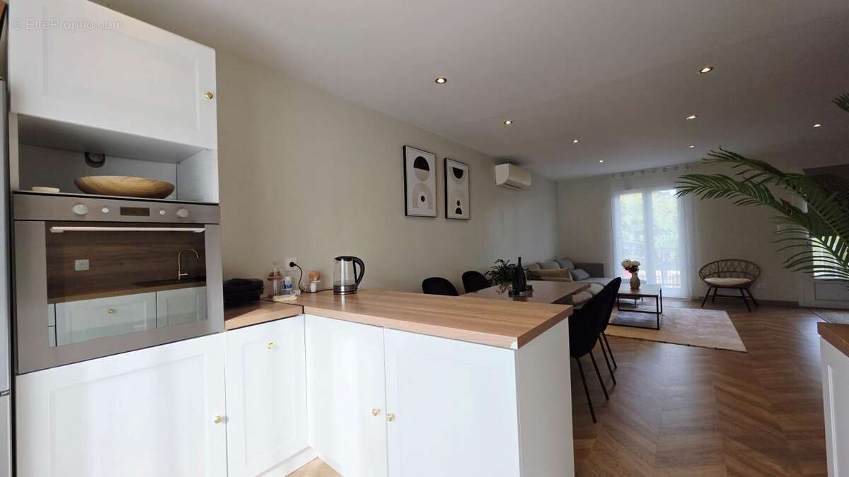 Maison à SAINT-DOULCHARD