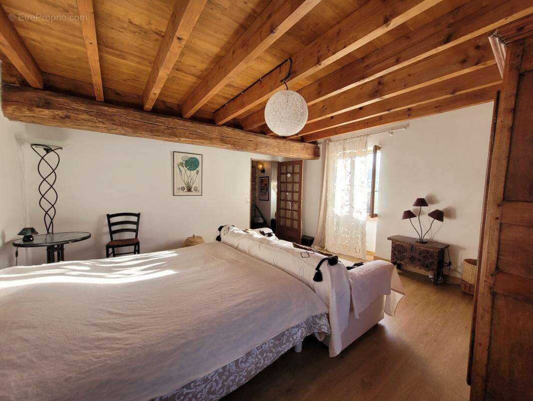 Maison à SAINT-MARTIN-DES-PRES