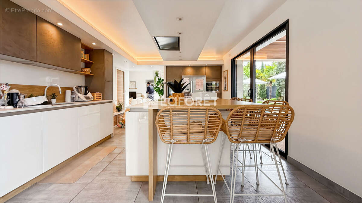 Maison à SAINT-CYR-SUR-LOIRE