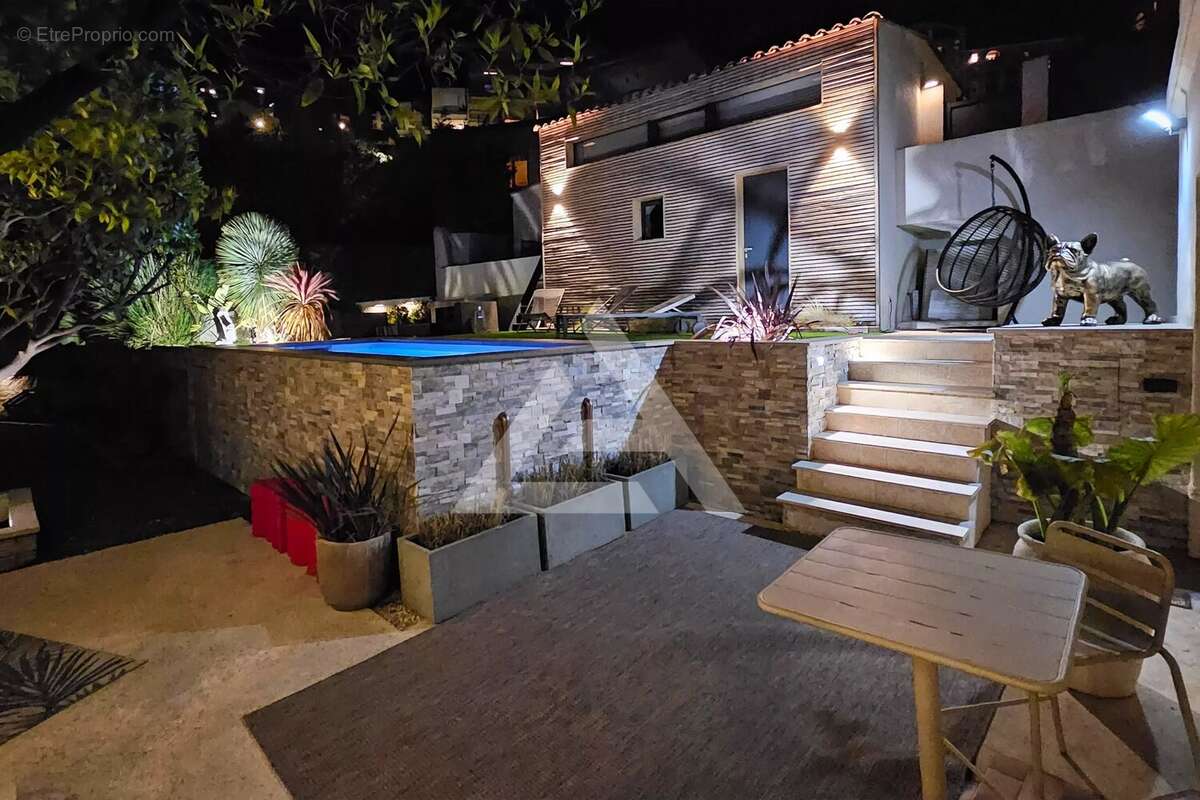 Maison à BEAUSOLEIL