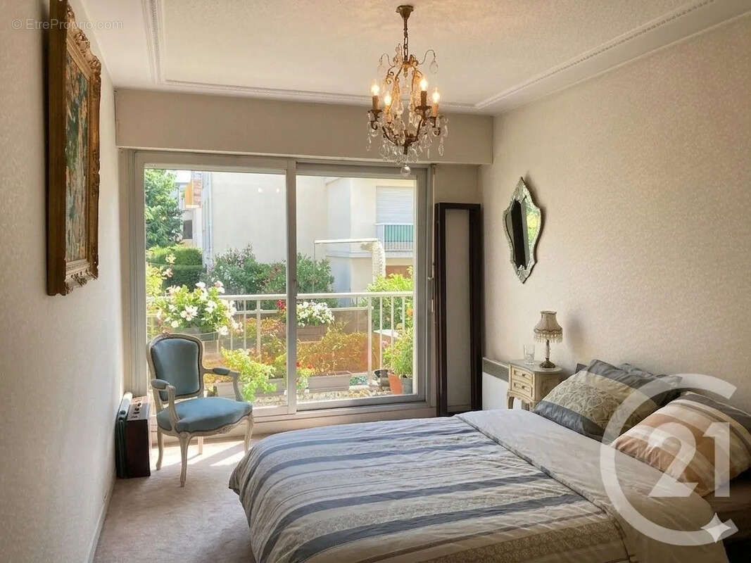 Appartement 88 m² à Saint-Maur-Des-Fosses  - photo 4