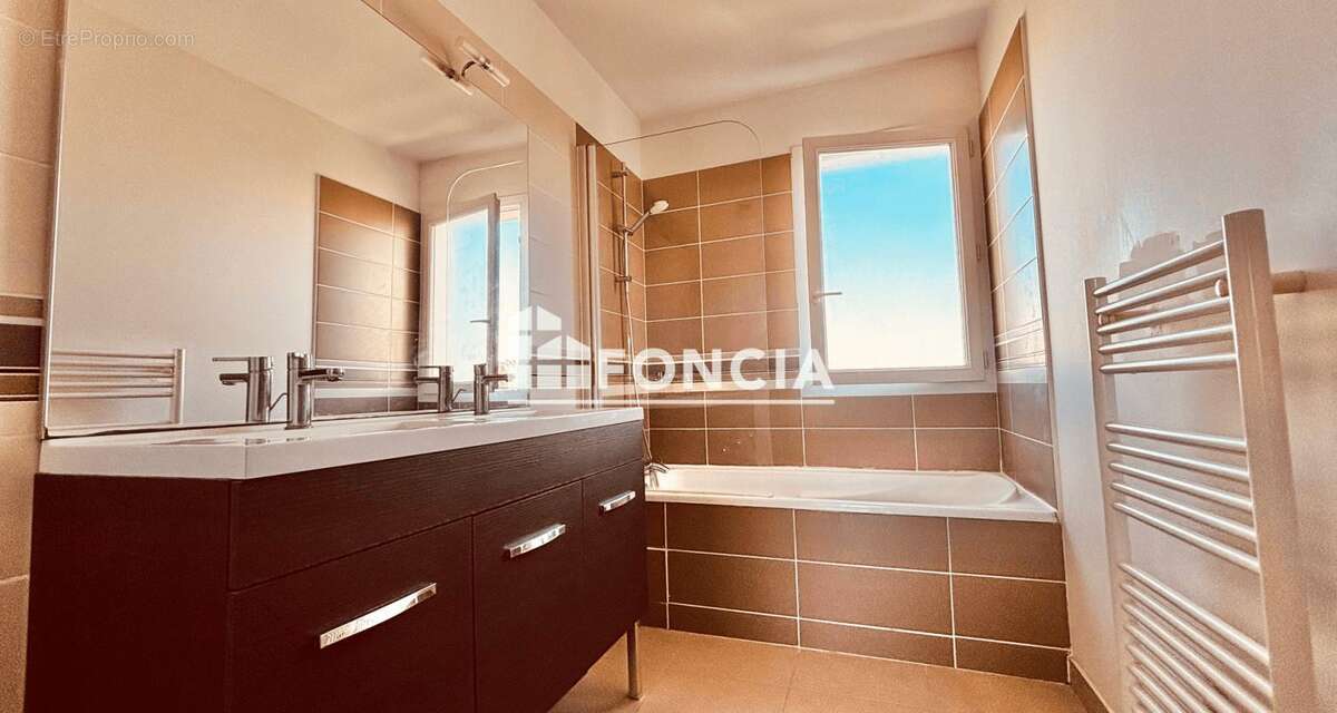 Appartement à LA ROCHELLE