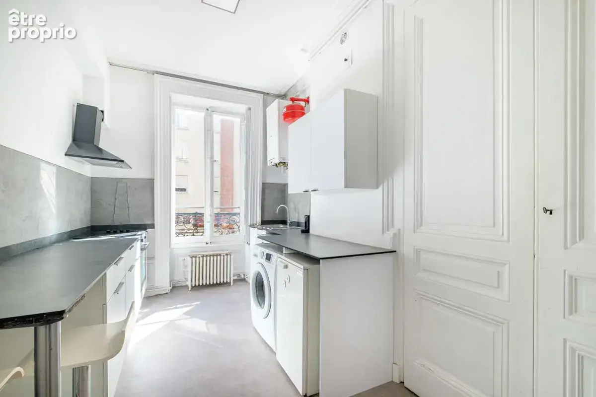 Vente appartement élégant du XIX ème siècle vue sur le Rhône - photo 6