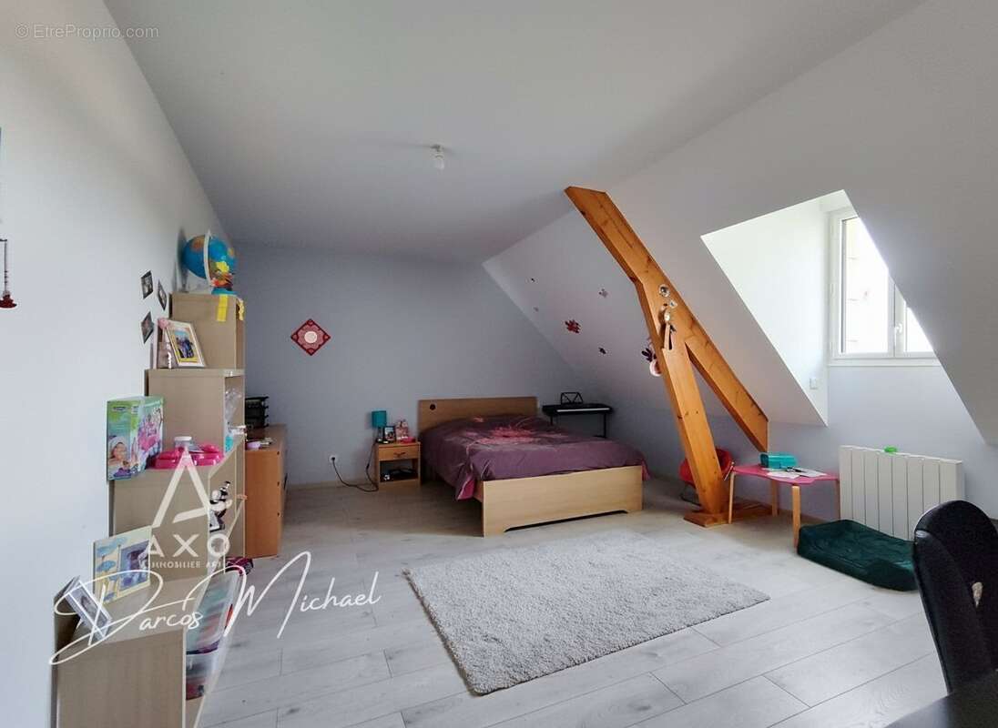 Maison à SAINT-PHILBERT-DU-PEUPLE