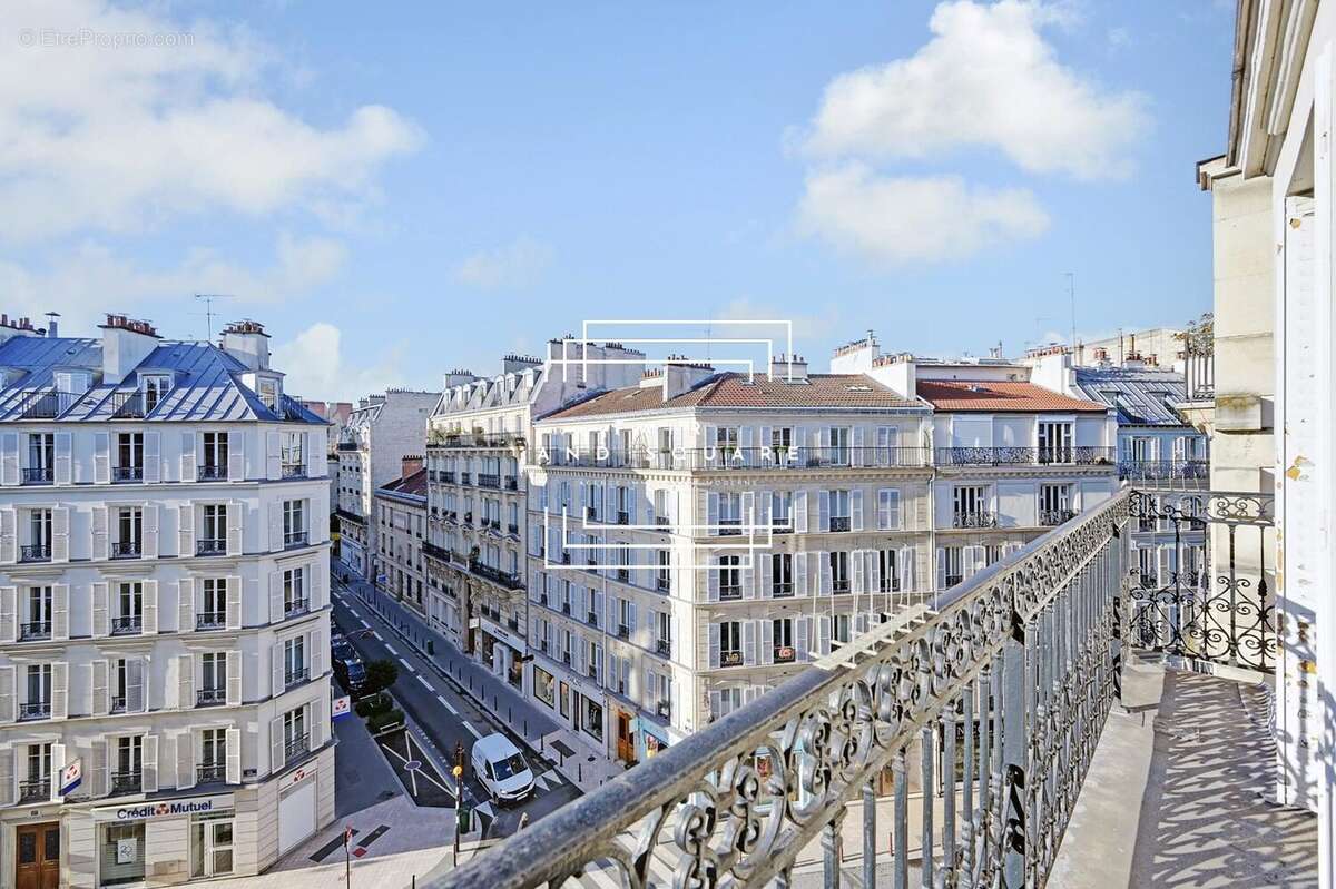 Appartement à NEUILLY-SUR-SEINE