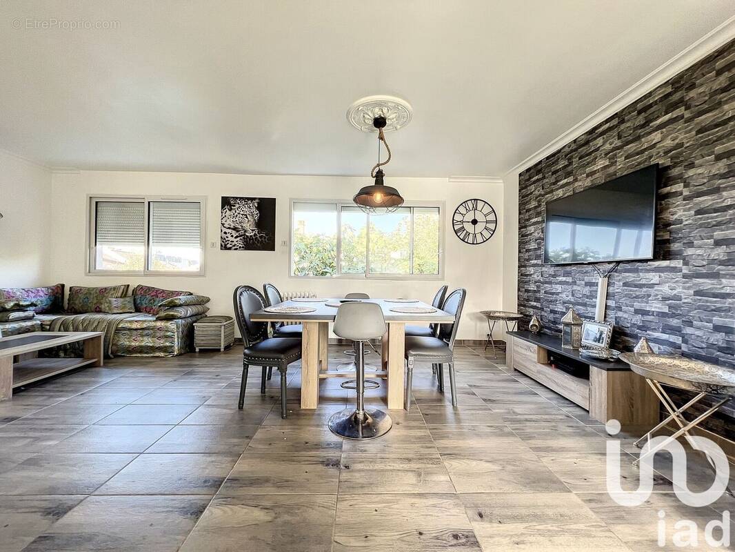 Photo 1 - Maison à LAVAL