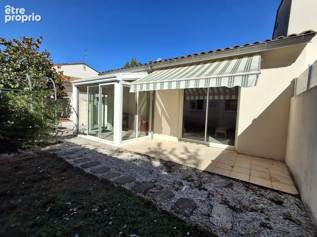 Maison 104 m² à Chasseneuil-Sur-Bonnieure  - photo 2