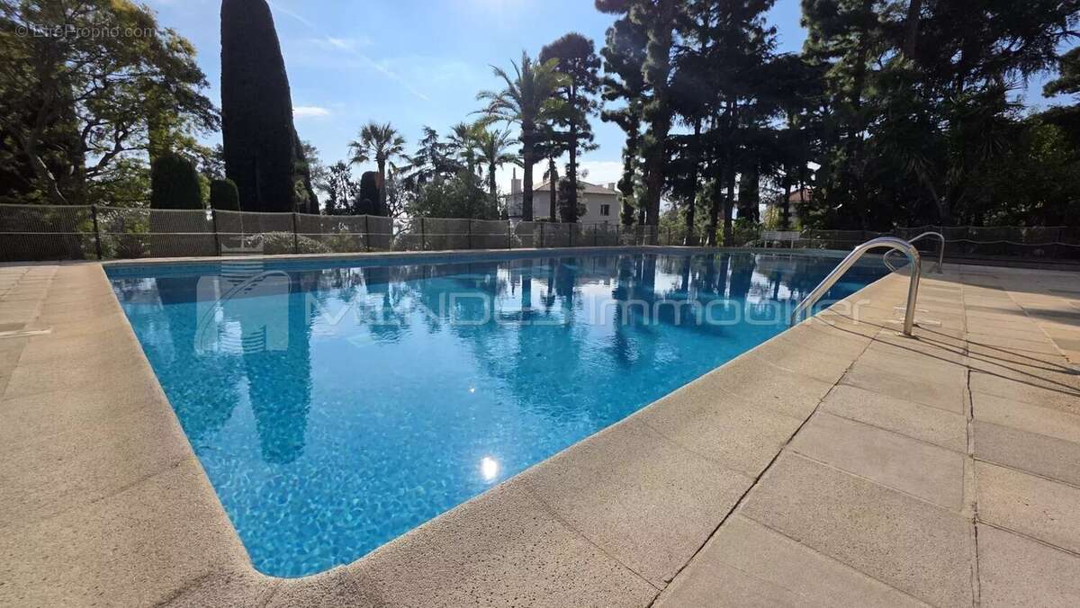 Appartement à CAP-D'AIL