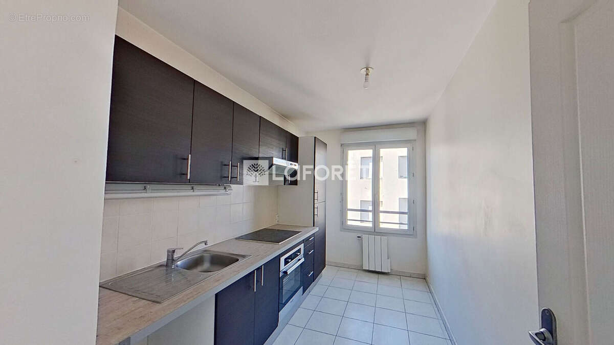 Appartement à LYON-8E
