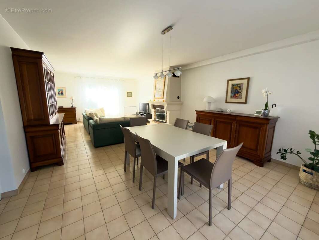 Maison à LES PAVILLONS-SOUS-BOIS