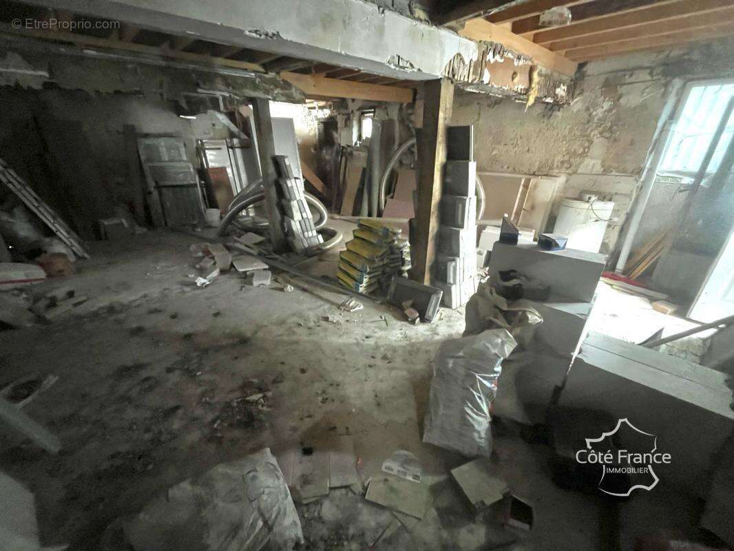 Appartement à BRIENON-SUR-ARMANCON