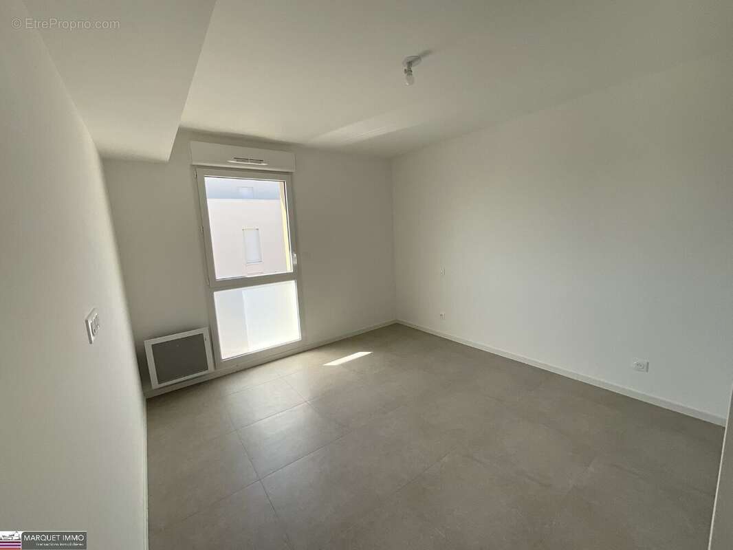 Appartement à SAUVIAN