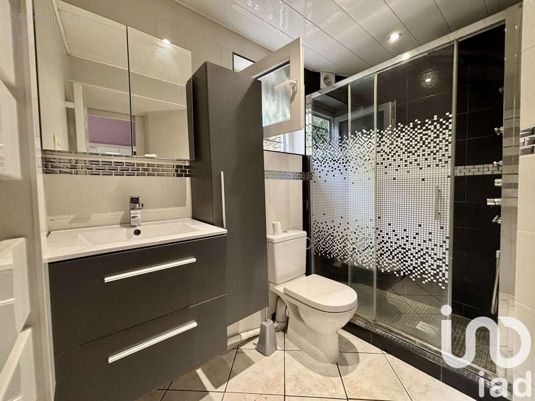 Photo 9 - Appartement à ALGRANGE