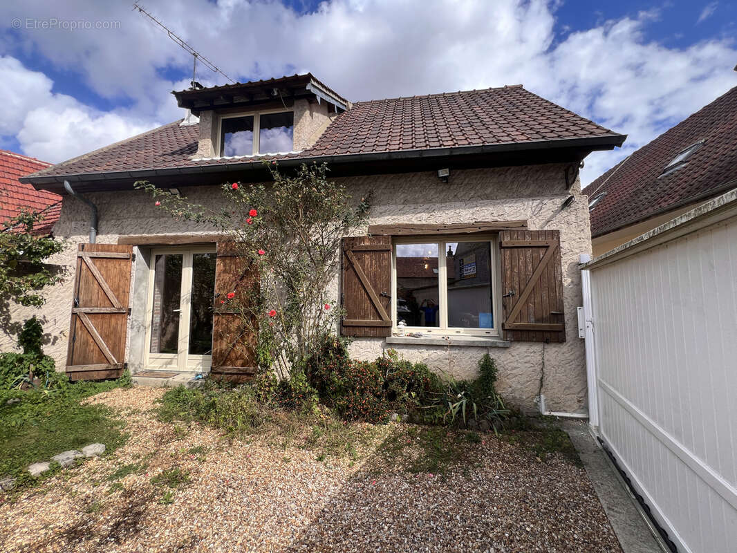 Maison à BU