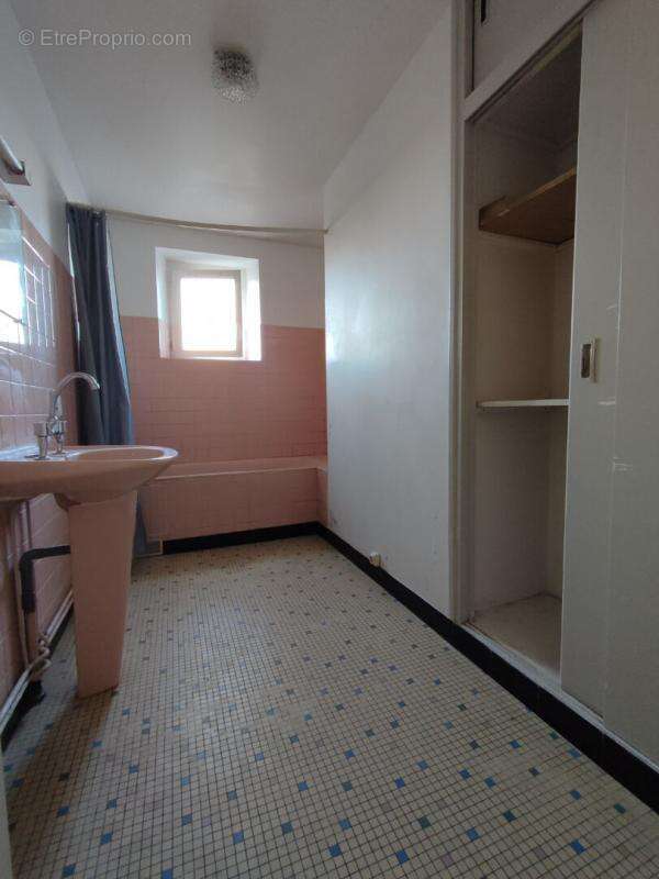 Maison à BUSSIERE-POITEVINE