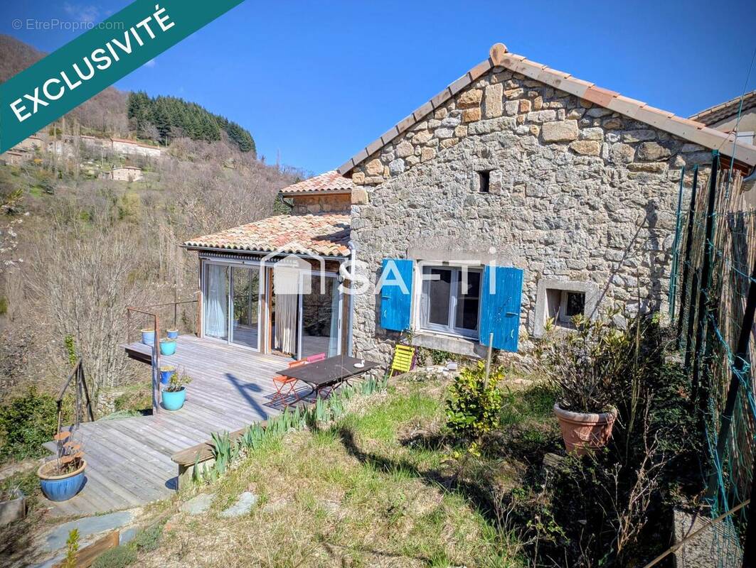 Photo 1 - Maison à SAINT-JULIEN-DU-GUA