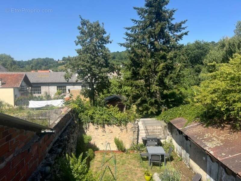 A vendre Maison de ville au coeur de BAGNERES DE BIGORRE avec un jardin  () - photo 16